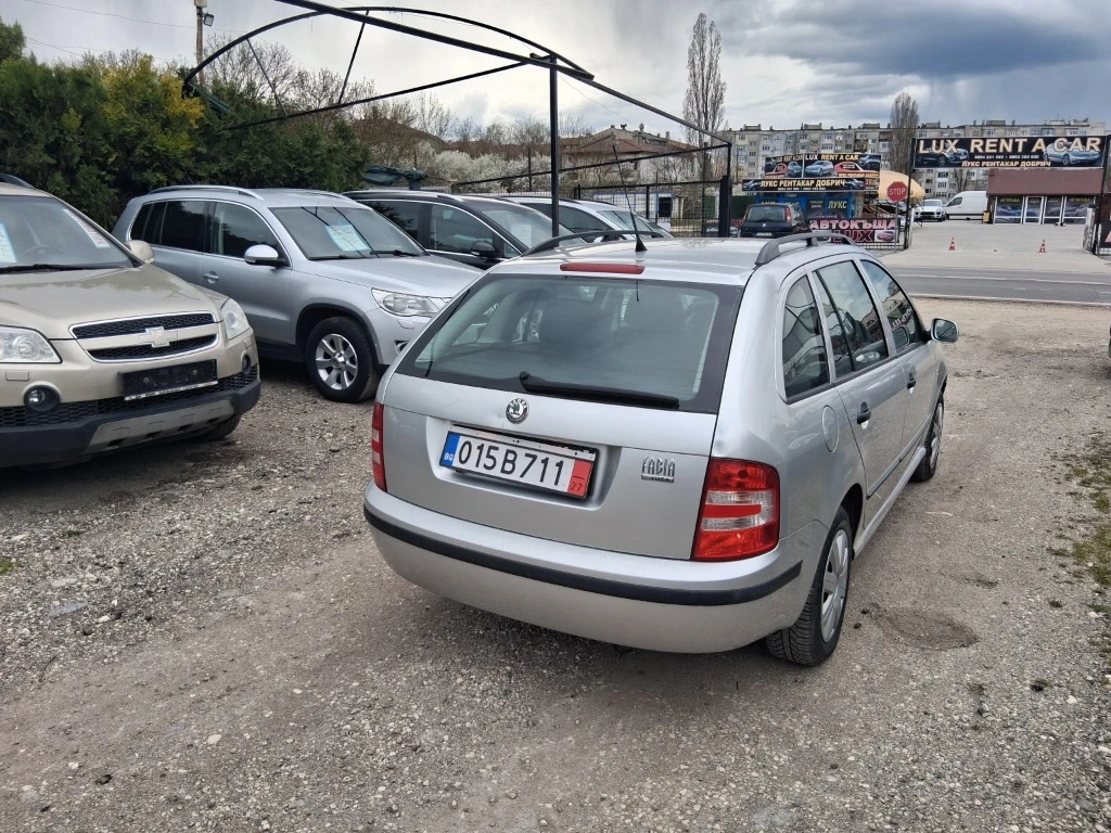 Skoda Fabia, снимка 4 - Автомобили и джипове - 54464246