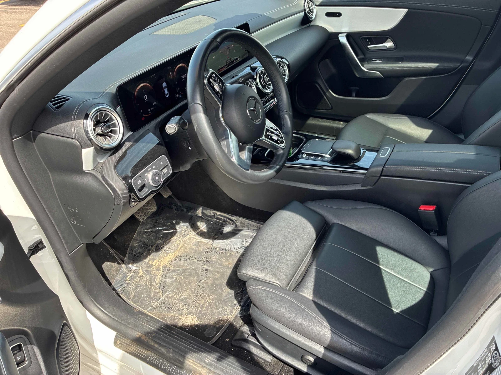 Mercedes-Benz CLA 250 ПАНОРАМА * ПОДГРЕВ * АВТОКРЕДИТ * CARFAX, снимка 6 - Автомобили и джипове - 54646781