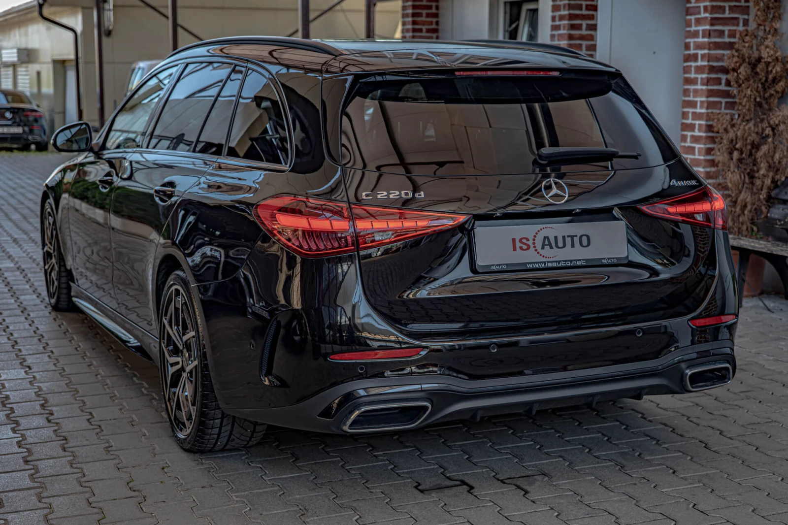 Mercedes-Benz C 220 AMG Line/Exclusive/4Matic/MBUX/Ambient/Подгрев/Кар, снимка 5 - Автомобили и джипове - 55383427