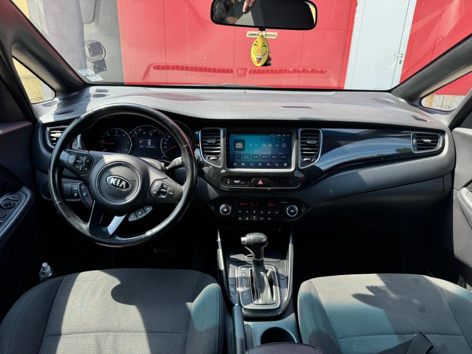Kia Carens 1.7 CRDi 136 hp automatic, снимка 9 - Автомобили и джипове - 55679048