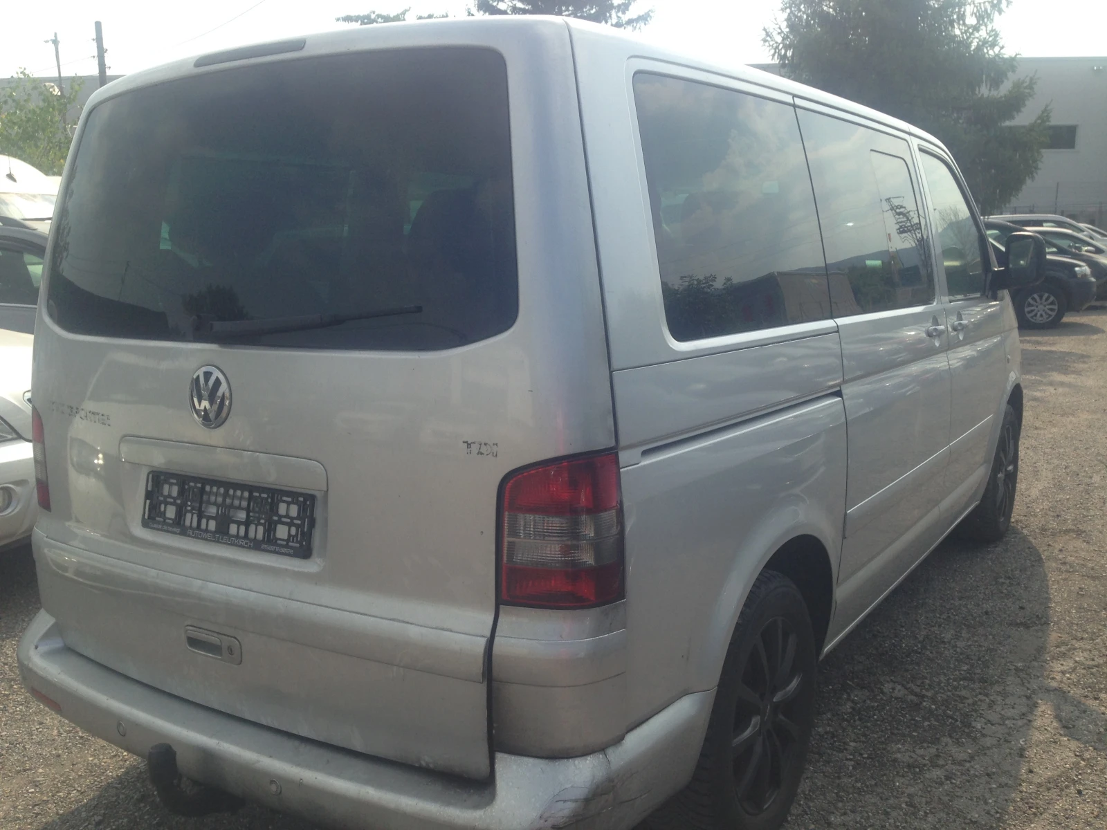 VW Multivan T5 2.5TDI 174кс 7седалки 6ск, снимка 6 - Автомобили и джипове - 55785918