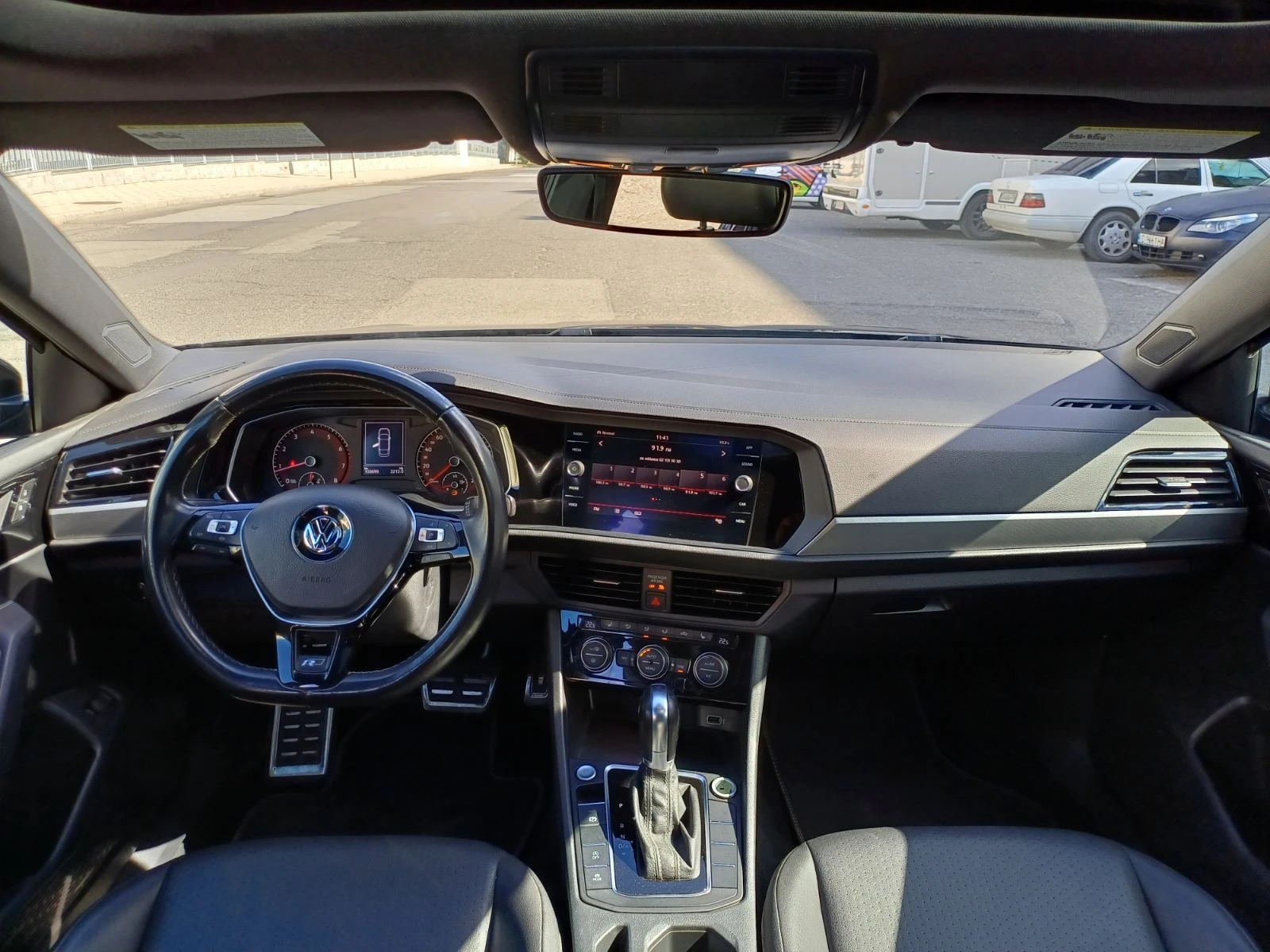 VW Jetta 1.4 TSI R- line , снимка 12 - Автомобили и джипове - 56194176