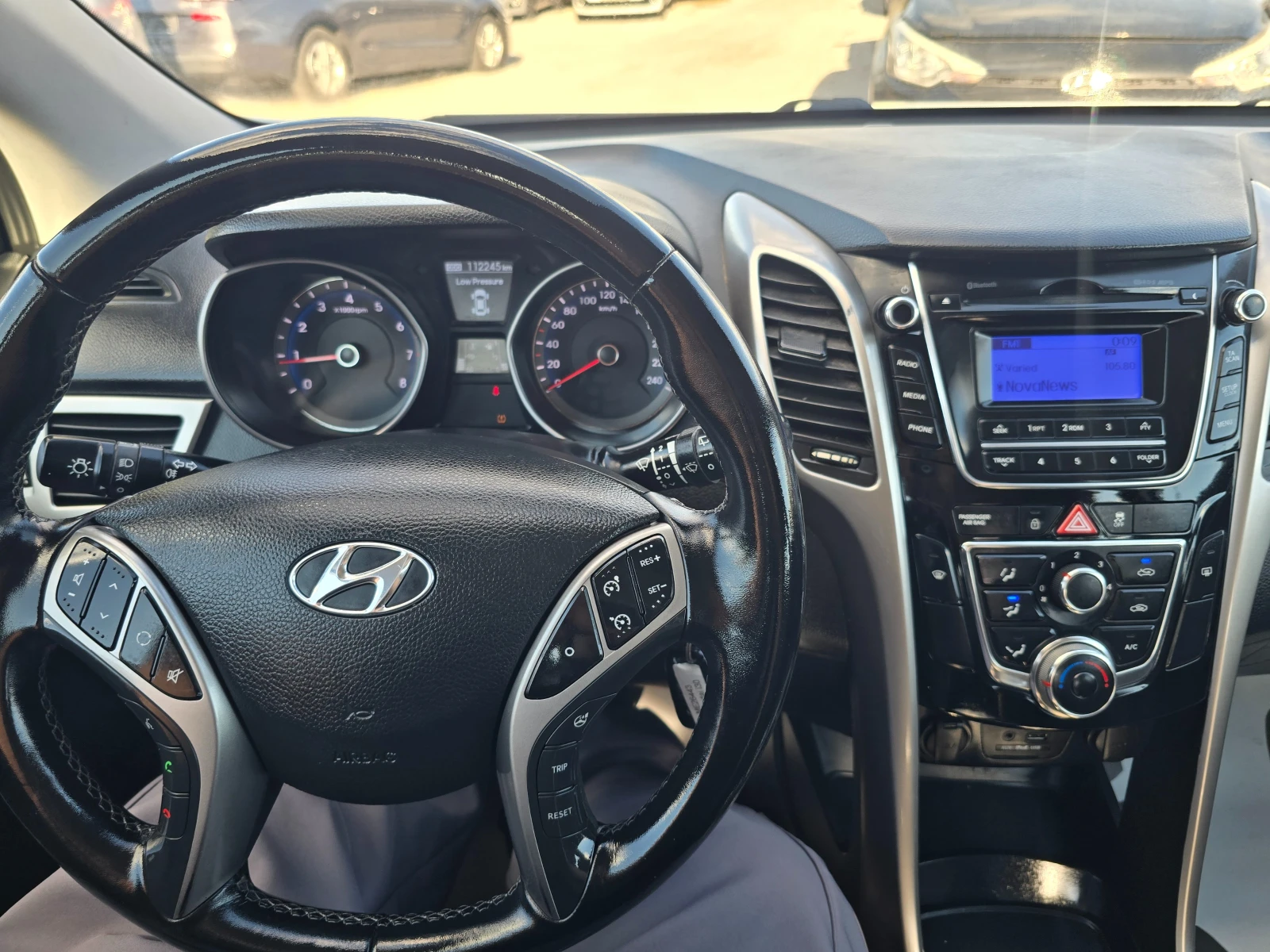 Hyundai I30 1.4I-100K.C-EURO6, снимка 13 - Автомобили и джипове - 56259852