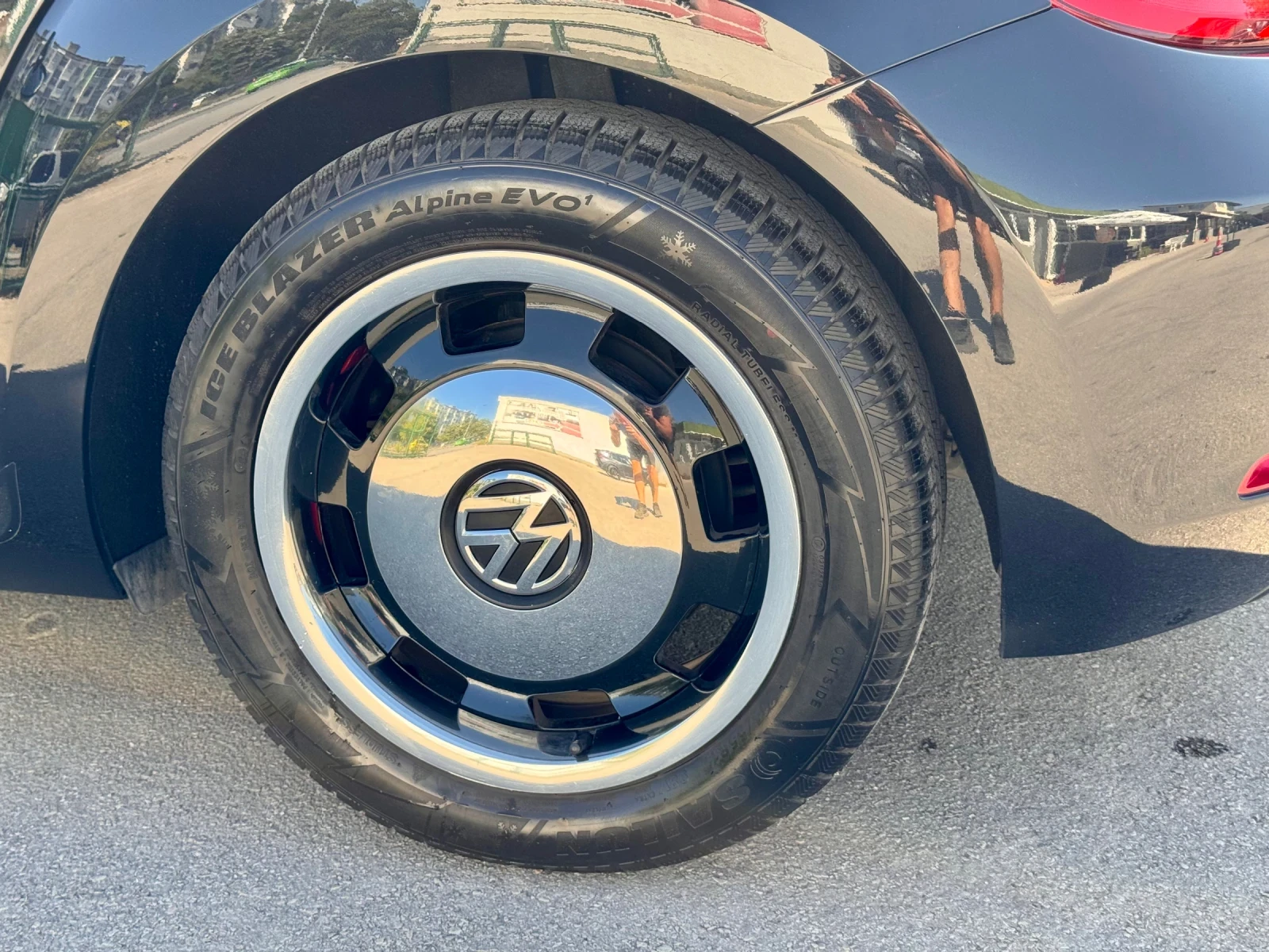 VW Beetle 2.0T, снимка 5 - Автомобили и джипове - 56302399