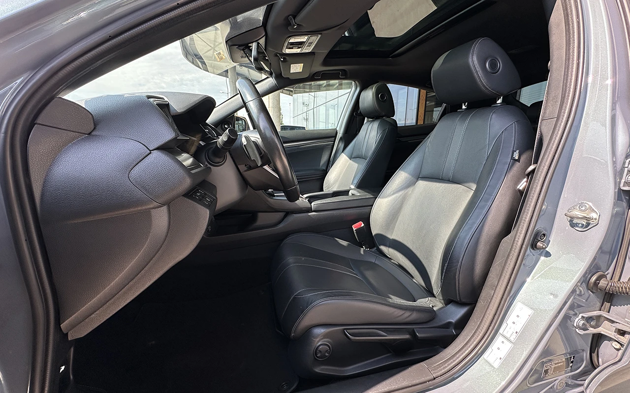 Honda Civic 1.5 i-VTEC CVT 5dr, снимка 6 - Автомобили и джипове - 56369070