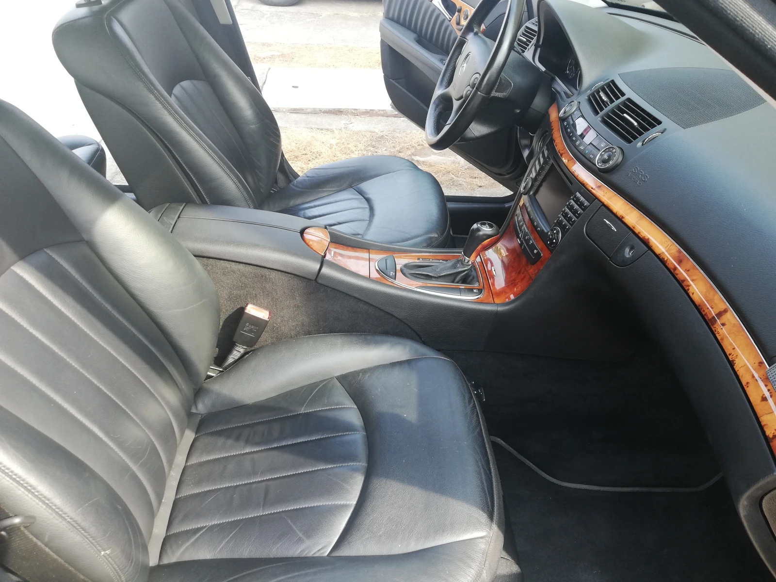 Mercedes-Benz E 280 4Matic, снимка 7 - Автомобили и джипове - 56543443