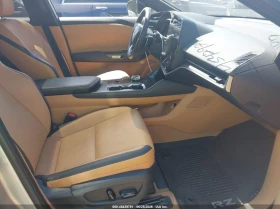 Lexus RZ 300E Premium, снимка 5
