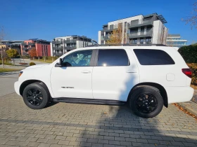 Toyota Sequoia 6+ 1  5.7 V8 4WD TRD SPORT, снимка 4