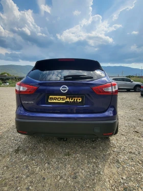 Nissan Qashqai 1.2T/Automatic/Camera/Navi/360 - 19500 лв. - 61717851 9