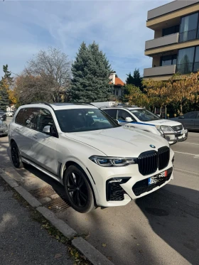 BMW X7 M50i