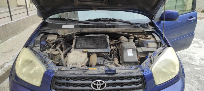 Toyota Rav4, снимка 6 - Автомобили и джипове - 47439266