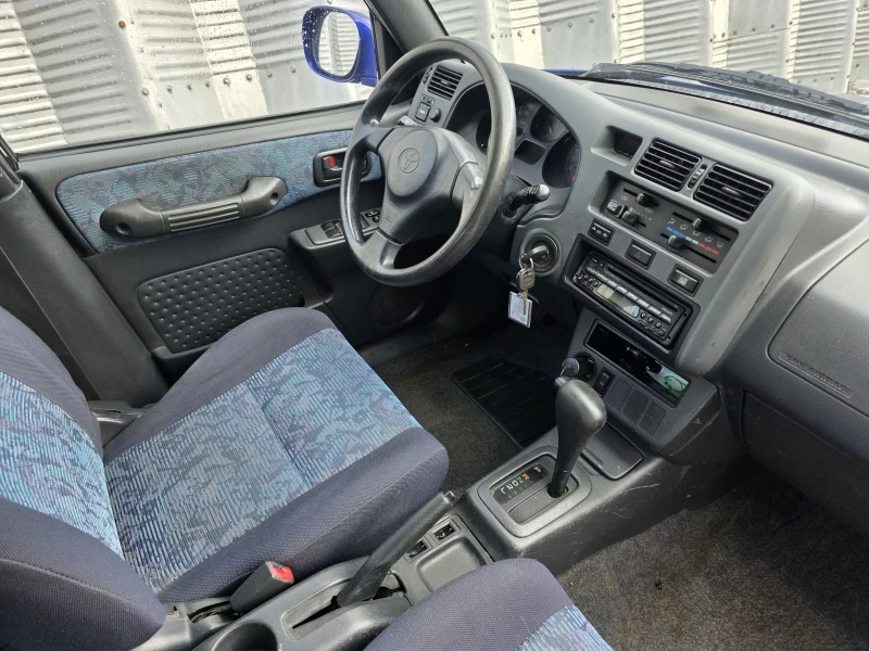 Toyota Rav4 2.0i 129кс 4х4 * Климатик* , снимка 10 - Автомобили и джипове - 52888375