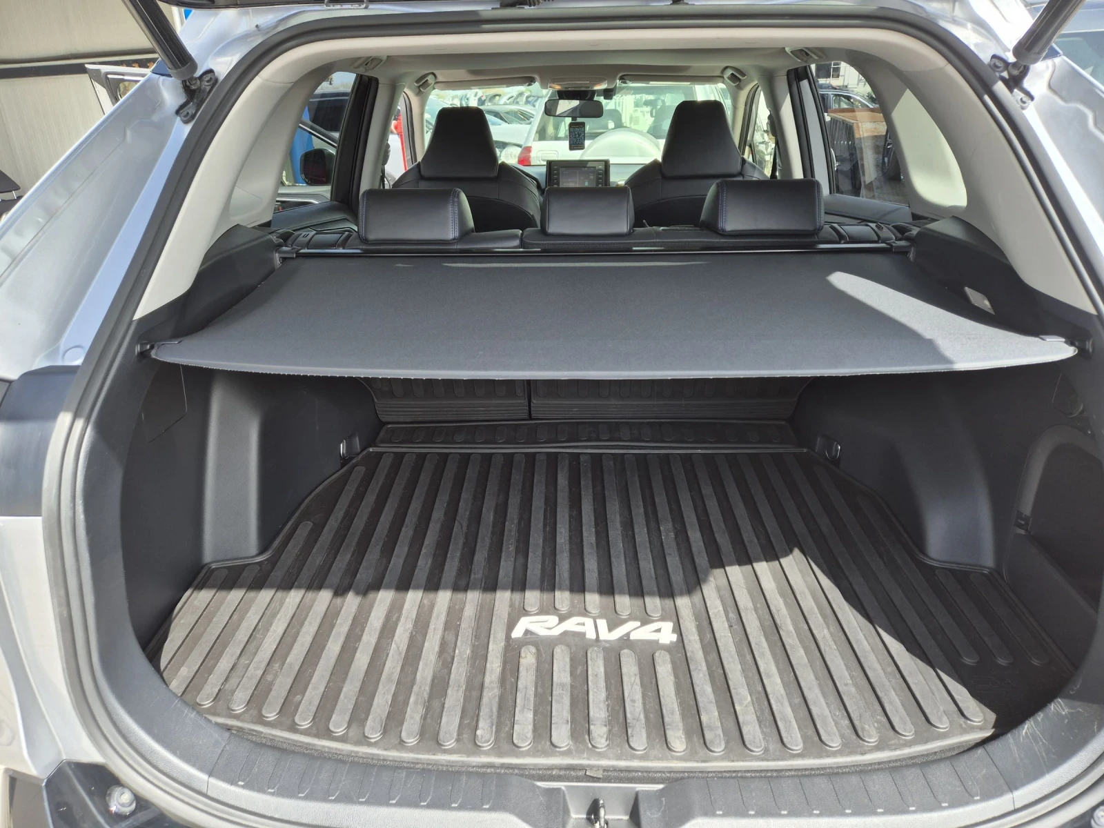 Toyota Rav4  - изображение 9