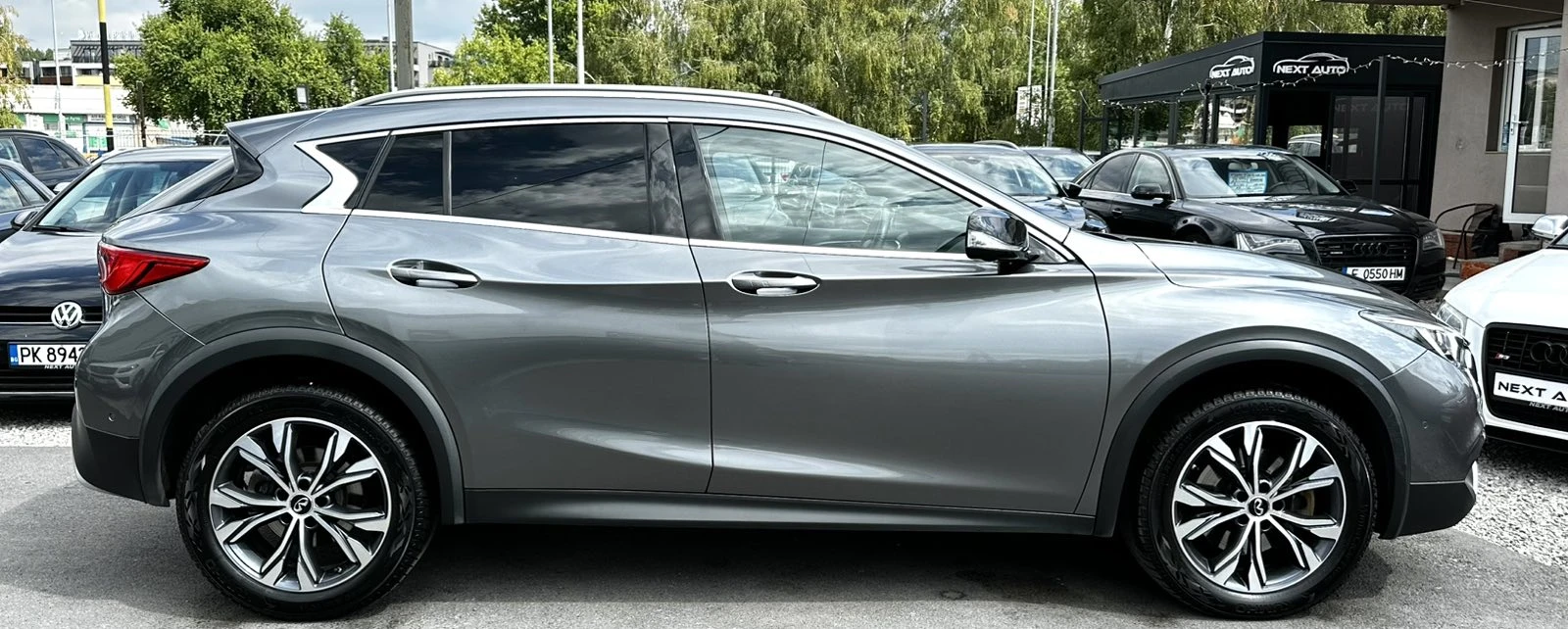 Infiniti QX30 2.2D 170HP AWD BOSE DISTRONIC - изображение 4