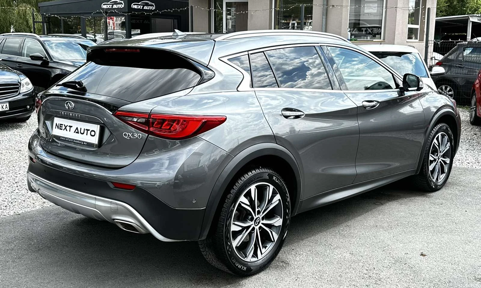 Infiniti QX30 2.2D 170HP AWD BOSE DISTRONIC - изображение 5