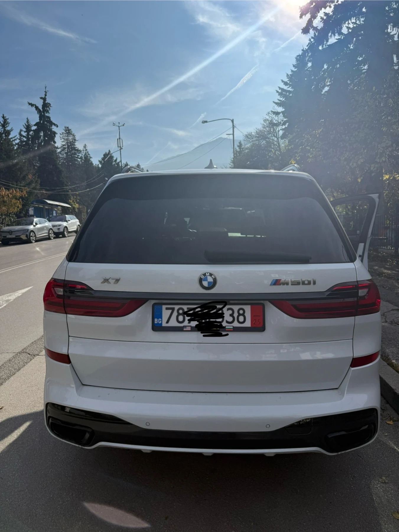 BMW X7 M50i - изображение 8