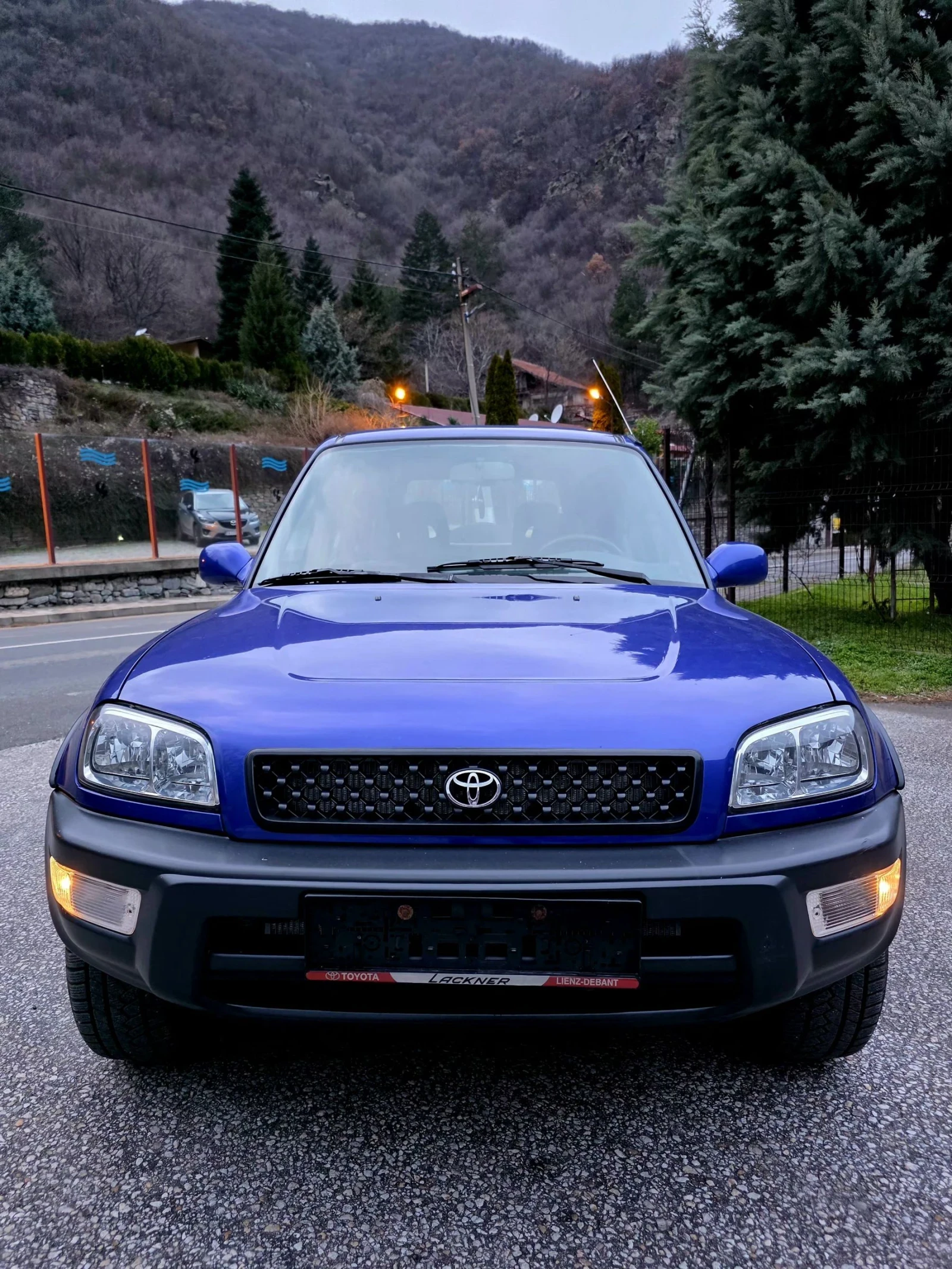 Toyota Rav4 2.0i 129кс 4х4 * Климатик*  - изображение 3