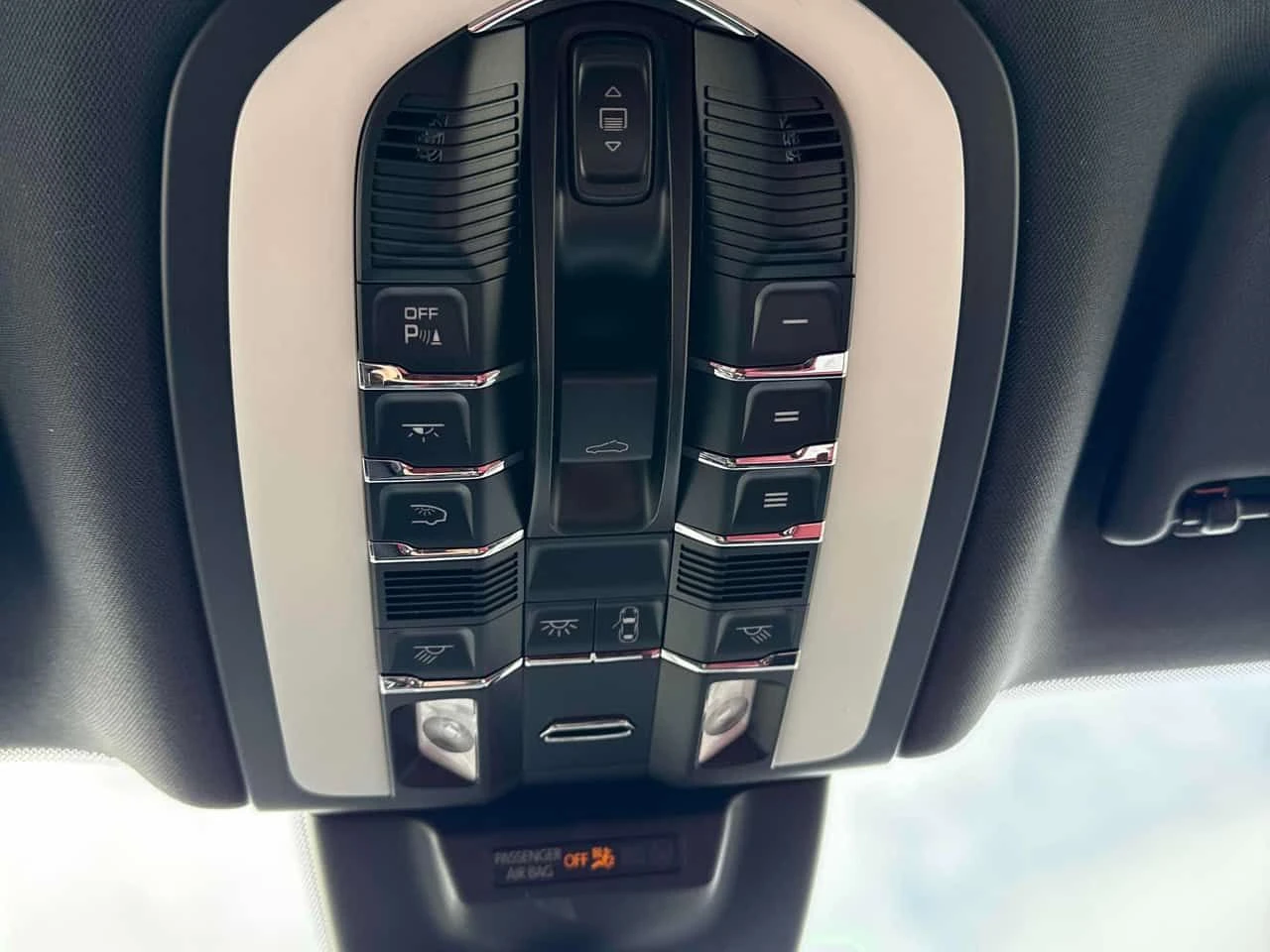 Porsche Macan * GTS AWD * CARFAX * ПАНОРАМА * KEYLESS * 2 КЛЮЧА, снимка 16 - Автомобили и джипове - 53755464