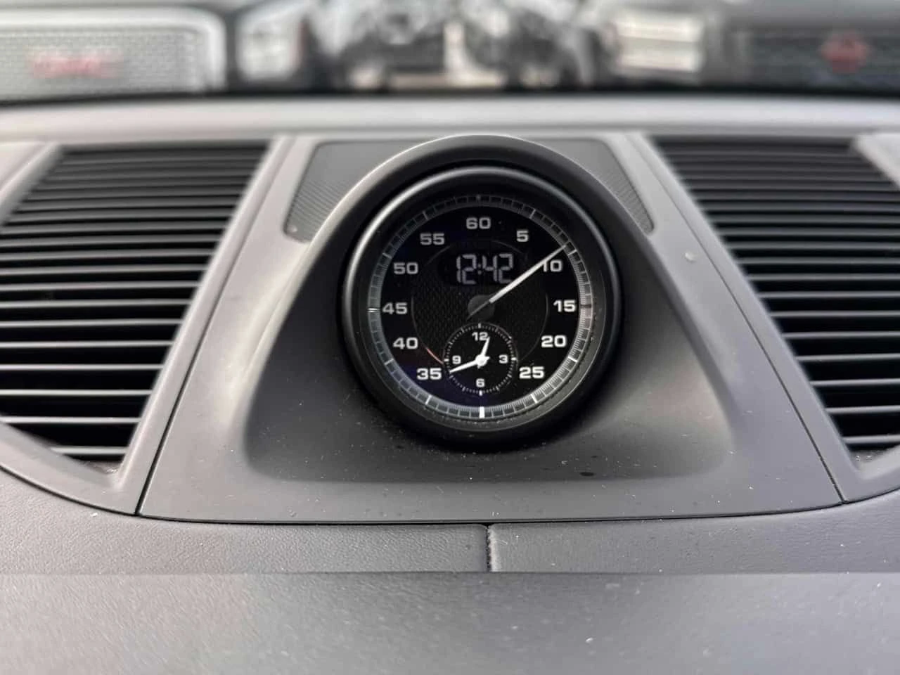 Porsche Macan * GTS AWD * CARFAX * ПАНОРАМА * KEYLESS * 2 КЛЮЧА, снимка 11 - Автомобили и джипове - 53755464