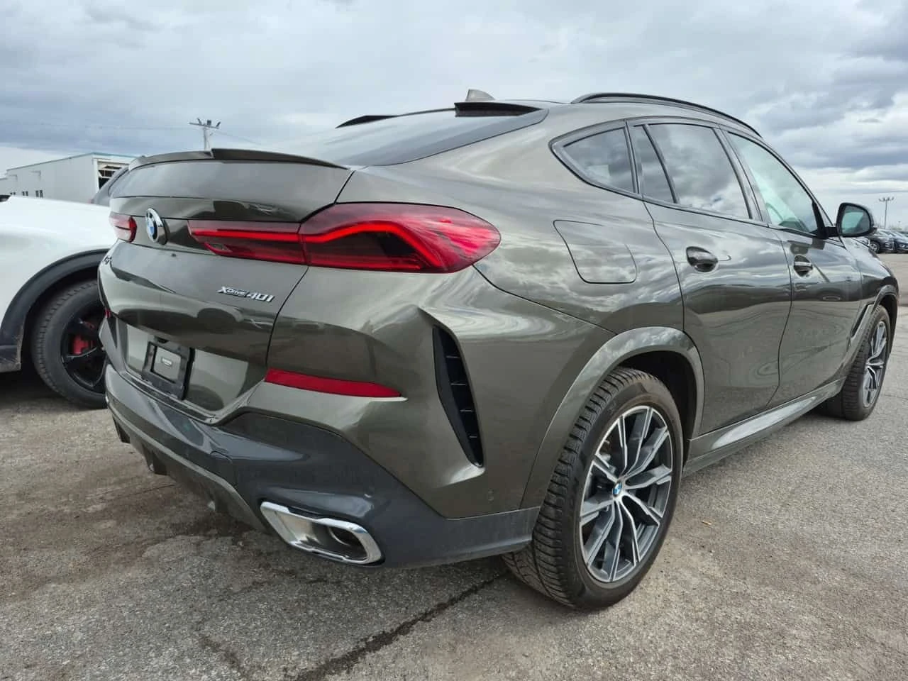 BMW X6 * XDRIVE40I * PANO * H/K * ОБДУХВАНЕ * CARFAX, снимка 3 - Автомобили и джипове - 54512658