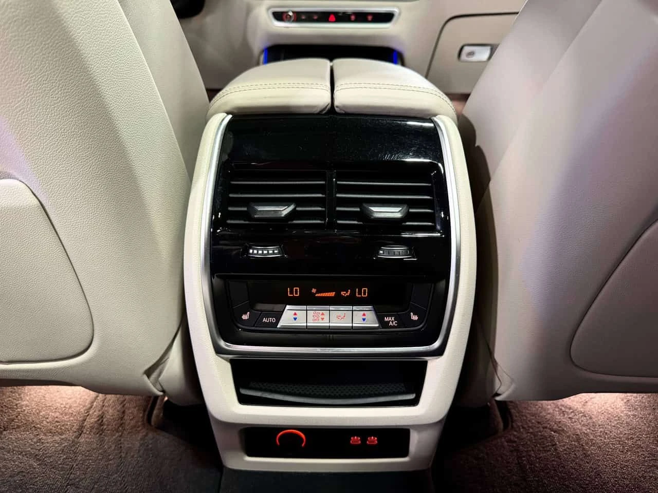 BMW X5 * M60i M SPORT PRO ADVANCED DRIVER ASSIST MASSAGE , снимка 17 - Автомобили и джипове - 55093457