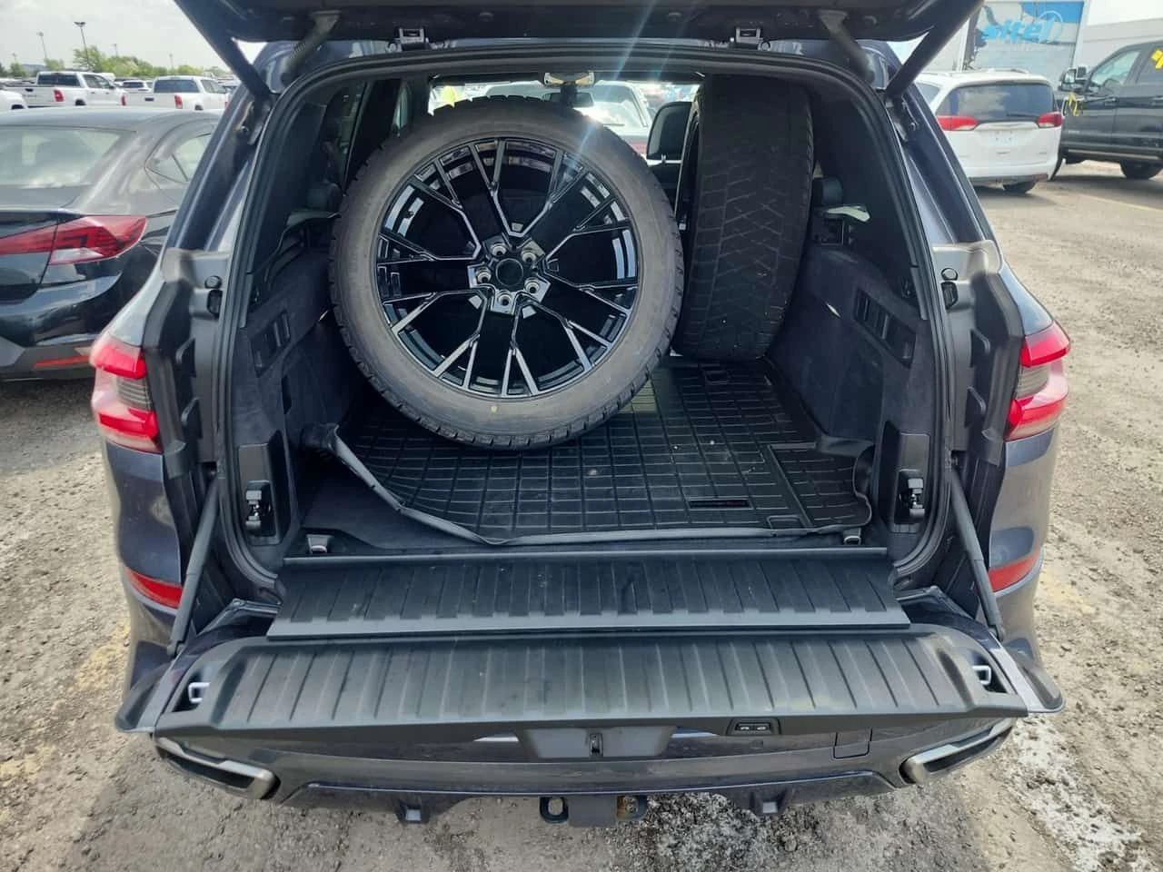 BMW X5 * M50I * CARFAX * ЛАЗЕРИ * НОЩНО ВИЖДАНЕ * , снимка 14 - Автомобили и джипове - 55229804