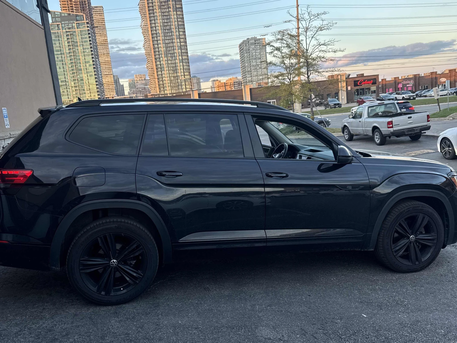 VW Atlas Highline / АВТОКРЕДИТ, снимка 3 - Автомобили и джипове - 56088241