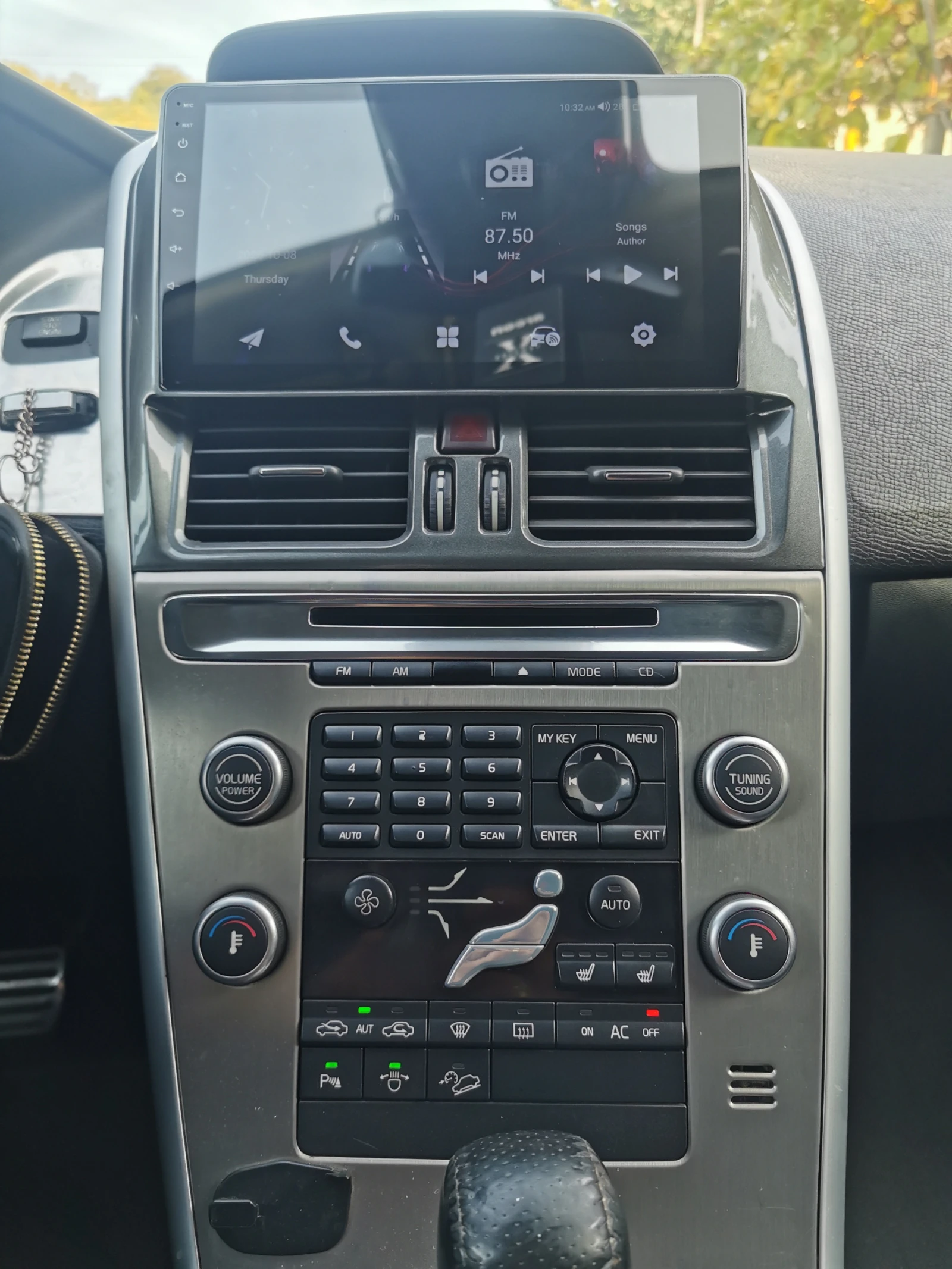 Volvo XC60, снимка 17 - Автомобили и джипове - 56438593