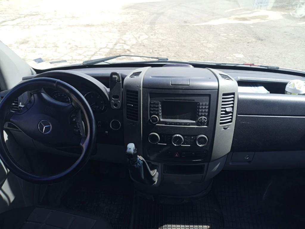 Mercedes-Benz Sprinter 211, снимка 9 - Бусове и автобуси - 54923361