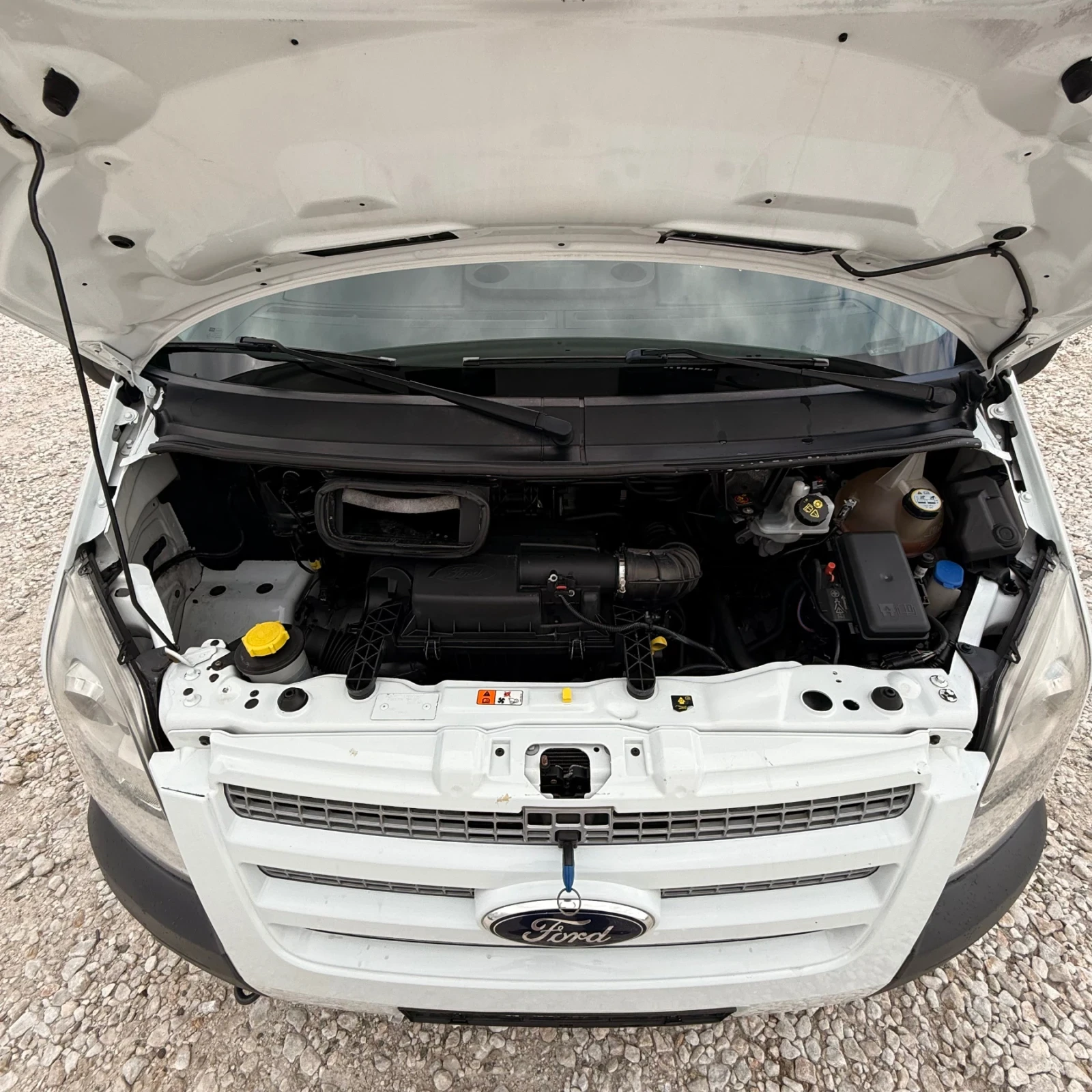 Ford Transit 2.2TDCi-Климатик-Евро5, снимка 16 - Бусове и автобуси - 55191362