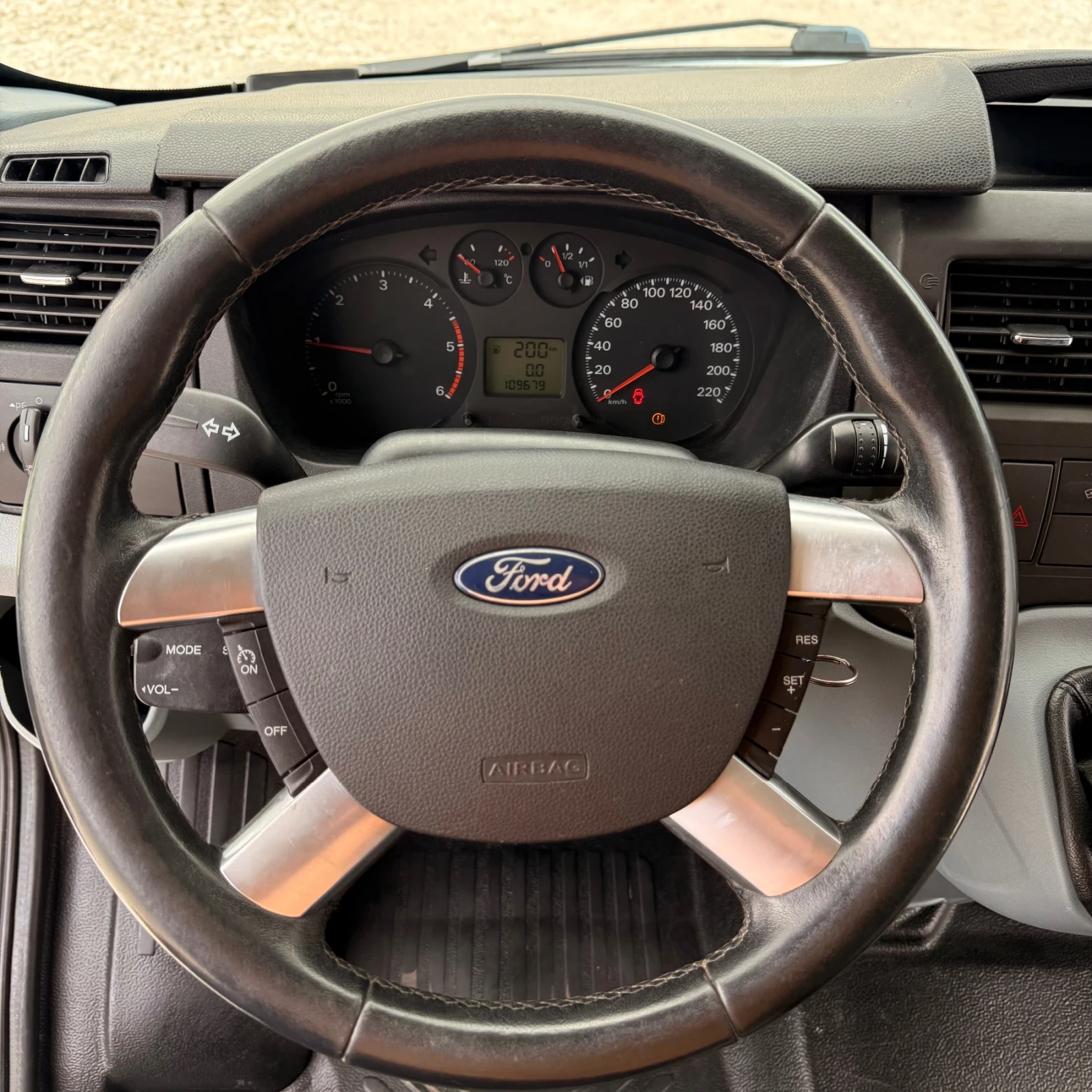 Ford Transit 2.2TDCi-Климатик-Евро5, снимка 12 - Бусове и автобуси - 55191362