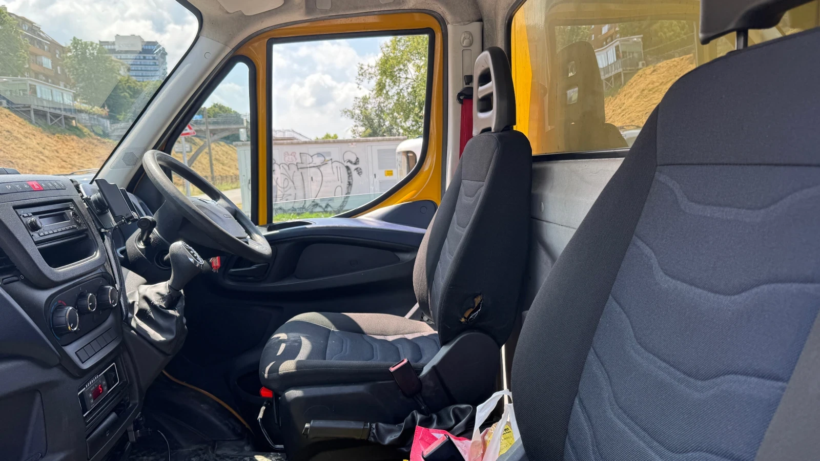 Iveco Daily, снимка 13 - Бусове и автобуси - 55633936
