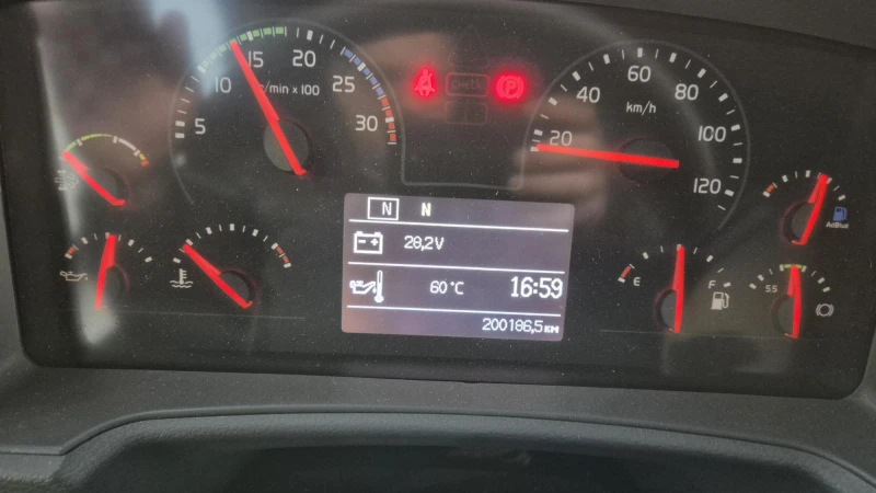 Volvo Fl 210, снимка 8 - Камиони - 52477594