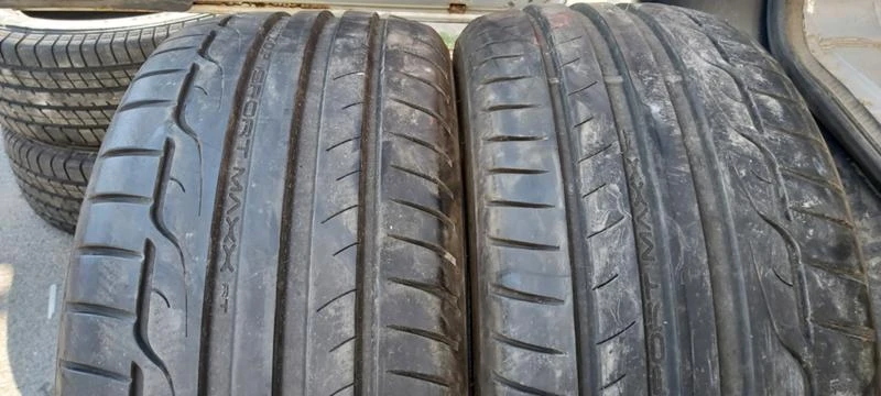 Гуми Летни 225/40R18, снимка 1 - Гуми и джанти - 33848161