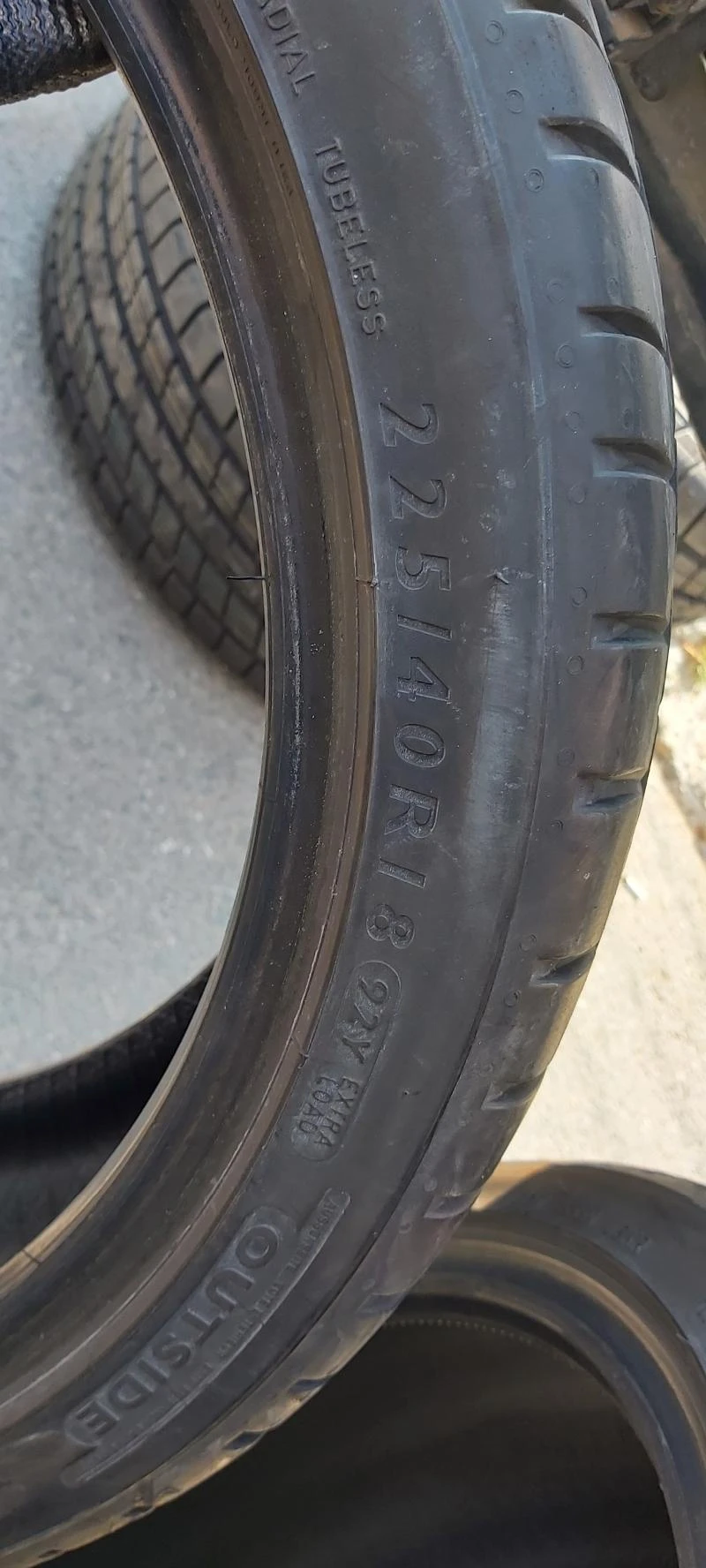 Гуми Летни 225/40R18, снимка 8 - Гуми и джанти - 33848161