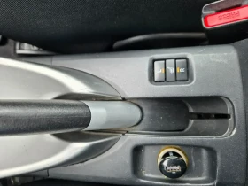 Toyota Auris, снимка 7