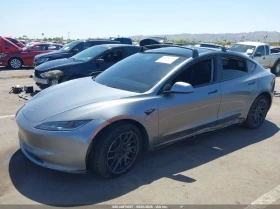 ������ Tesla Model 3