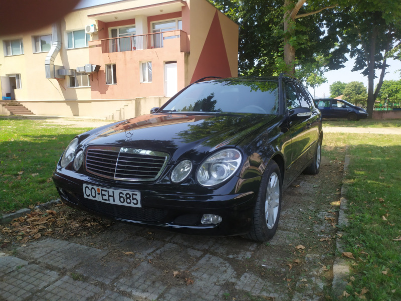 Mercedes-Benz 220, снимка 1 - Автомобили и джипове - 46152234
