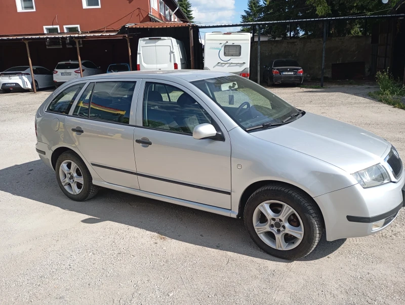 Skoda Fabia, снимка 3 - Автомобили и джипове - 47424115