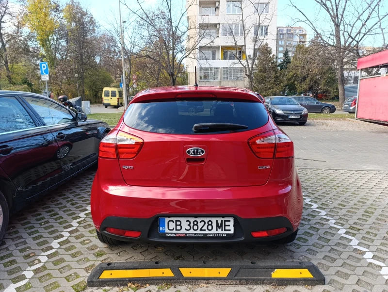 Kia Rio 1.4crdi, снимка 6 - Автомобили и джипове - 48176221