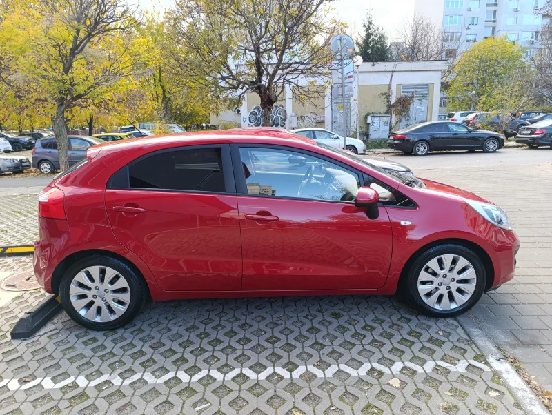 Kia Rio 1.4crdi, снимка 4 - Автомобили и джипове - 48176221