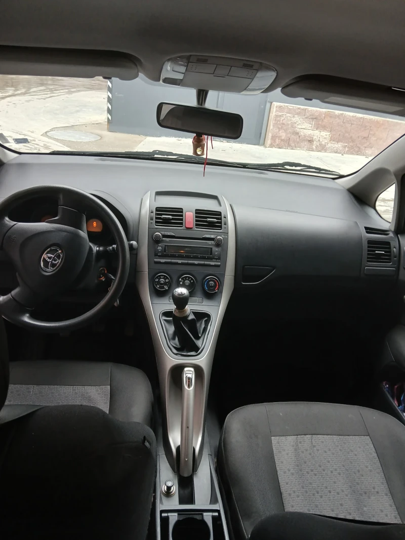 Toyota Auris, снимка 4 - Автомобили и джипове - 48249128