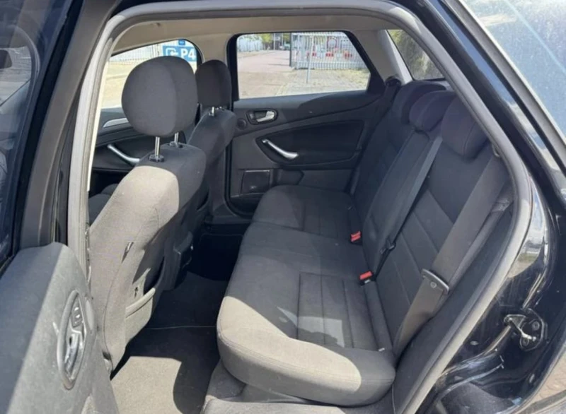 Ford Mondeo 2.0 бензин, снимка 8 - Автомобили и джипове - 52590266