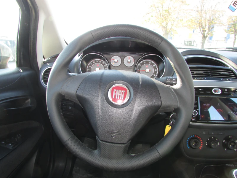 Fiat Punto 1.4i EVO EURO4, снимка 10 - Автомобили и джипове - 52258150