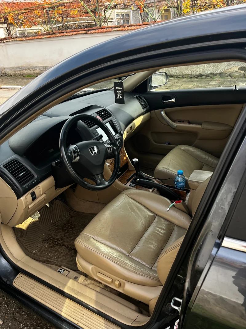 Honda Accord, снимка 8 - Автомобили и джипове - 52489711
