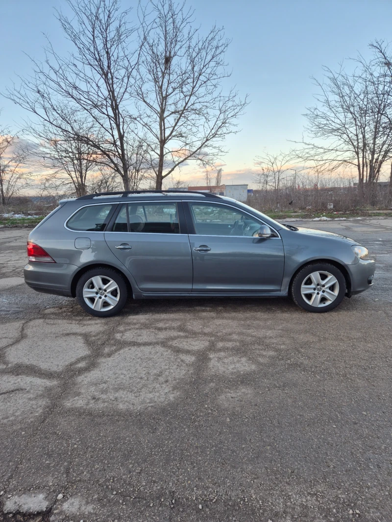 VW Golf 1.6TDI 105hp, снимка 4 - Автомобили и джипове - 53034952