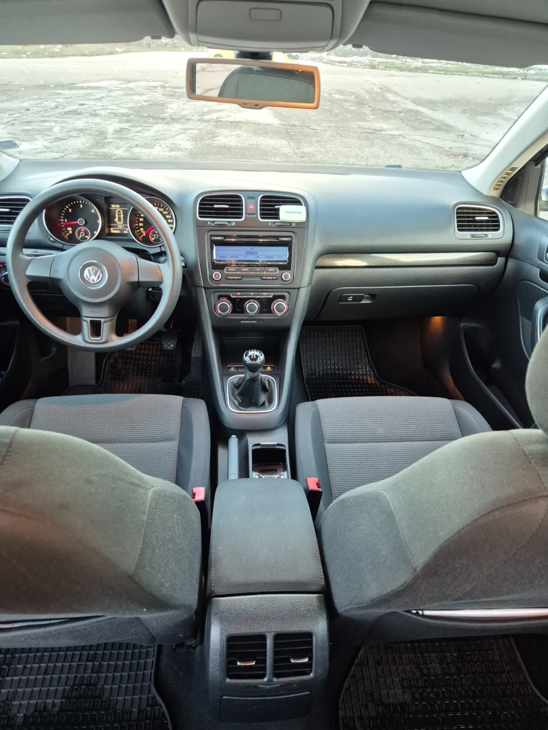 VW Golf 1.6TDI 105hp, снимка 8 - Автомобили и джипове - 53034952
