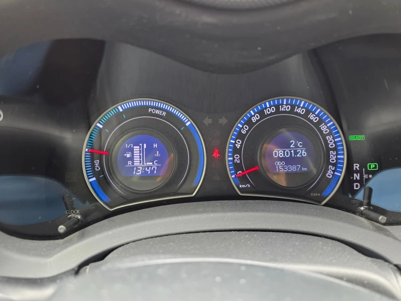 Toyota Auris, снимка 9 - Автомобили и джипове - 53035914