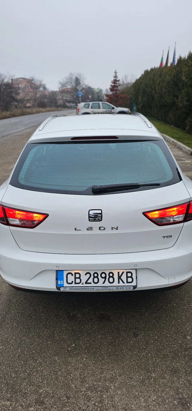 Seat Leon, снимка 5 - Автомобили и джипове - 53215973