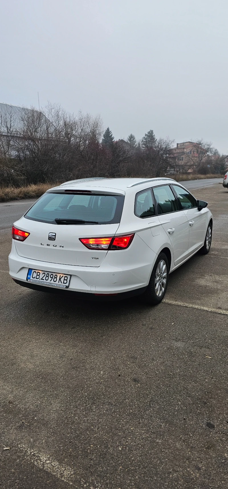 Seat Leon, снимка 4 - Автомобили и джипове - 53215973